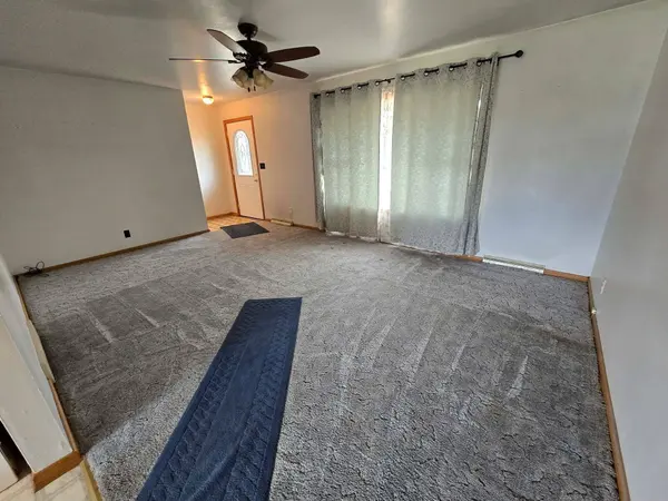 3108 W 11th Street, Yankton, SD 57078