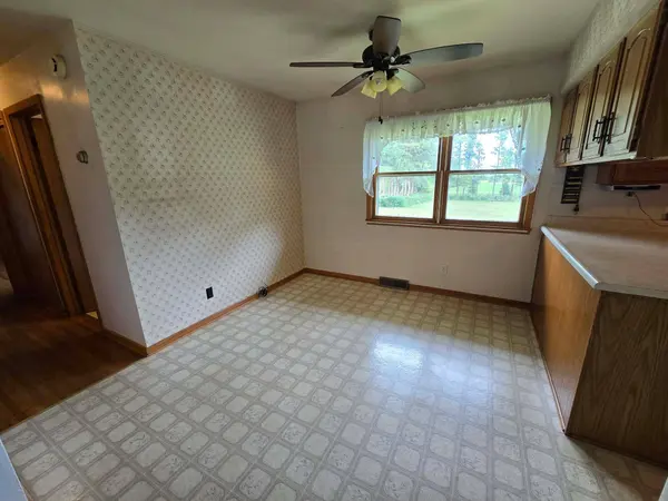 3108 W 11th Street, Yankton, SD 57078