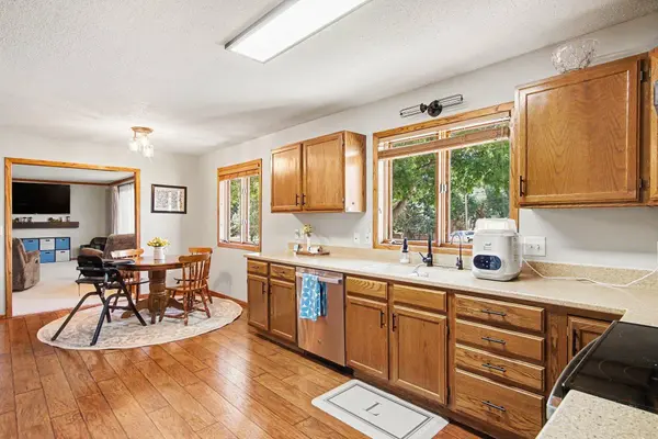 102 E 26th Street, Yankton, SD 57078