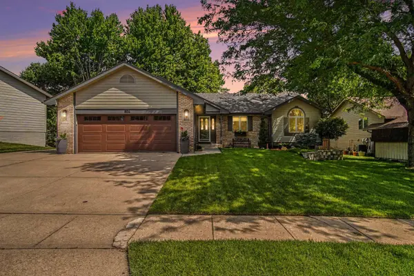804 E 21st Street, Yankton, SD 57078
