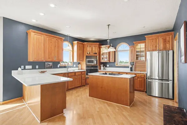 122 Lake Shore Dr, Utica, SD 57067