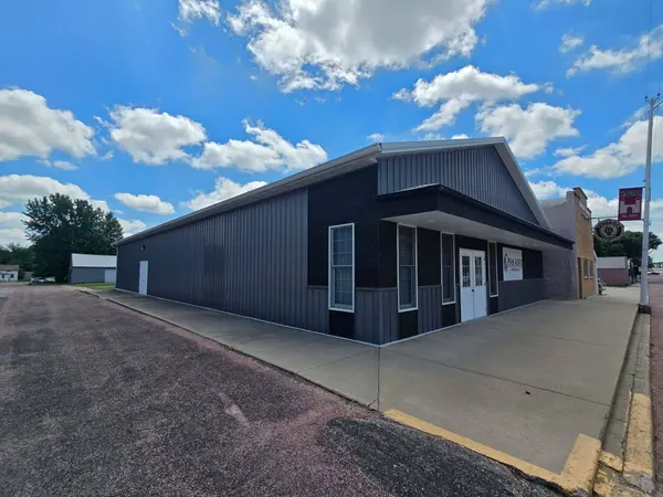 147 N Lidice St, Tabor, SD 57063