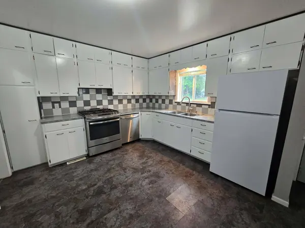 1015 Kennedy Dr, Yankton, SD 57078