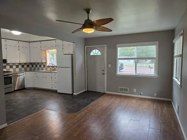 1015 Kennedy Dr, Yankton, SD 57078