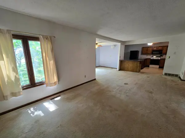 301 W 11th Ave, Tyndall, SD 57066