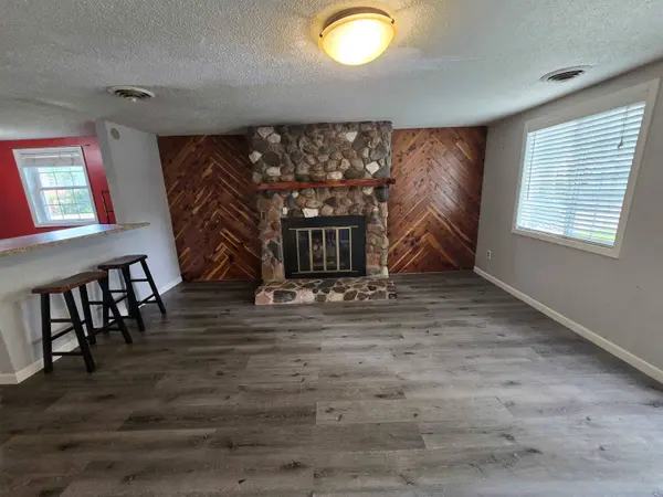1517 College St, Yankton, SD 57078