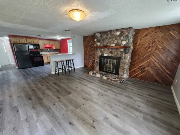 1517 College St, Yankton, SD 57078