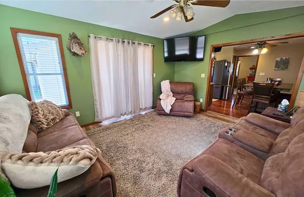 309 Iverson St, Gayville, SD 57031