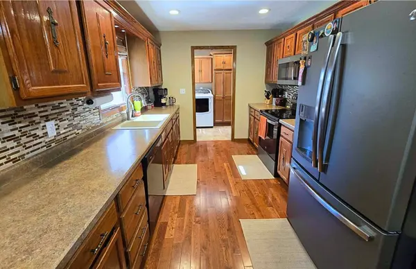 309 Iverson St, Gayville, SD 57031