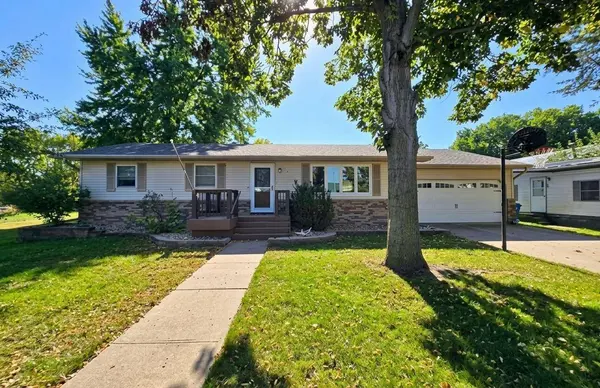 309 Iverson St