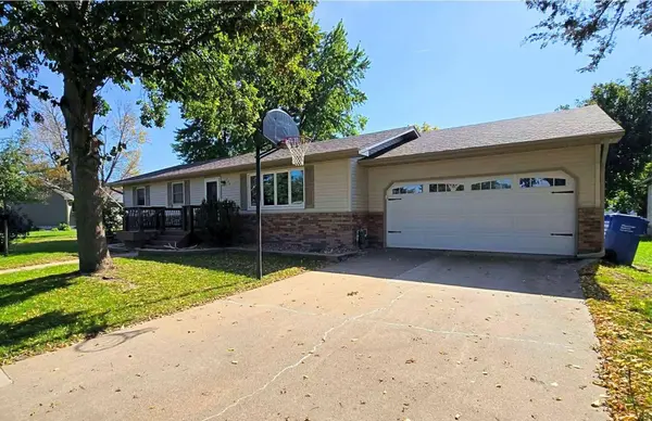 309 Iverson St, Gayville, SD 57031