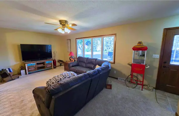 309 Iverson St, Gayville, SD 57031