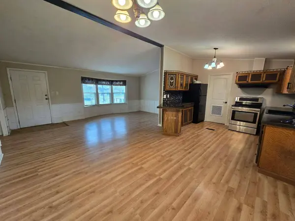 2200 Douglas Ave, Yankton, SD 57078
