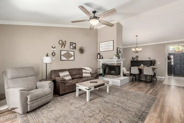 1231 W SANDMAN Drive, Gilbert, AZ 85233