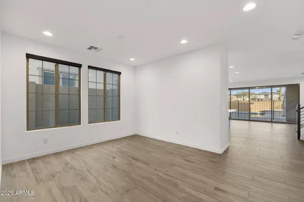 21349 N 58TH Street, Phoenix, AZ 85054