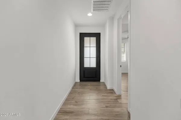 21349 N 58TH Street, Phoenix, AZ 85054