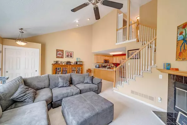 2806 Ithica CT, Altoona, IA 50009