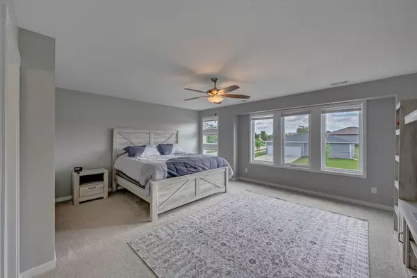 16605 Wilden DR, Clive, IA 50325