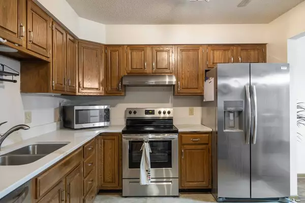 1112 49th Street #2, West Des Moines, IA 50266