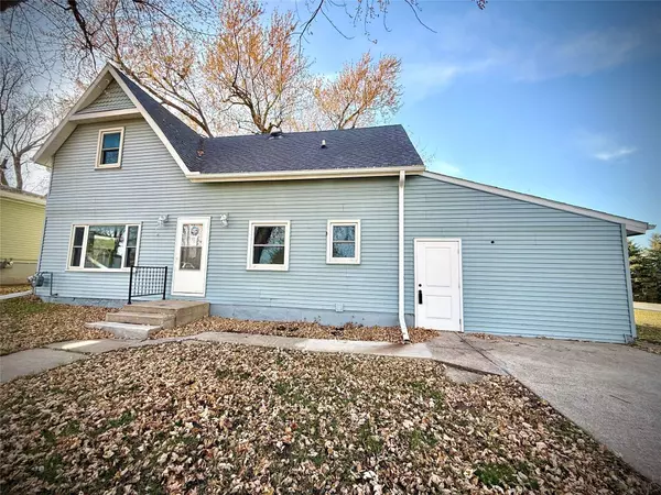 280 N 3rd Street, IA 50154