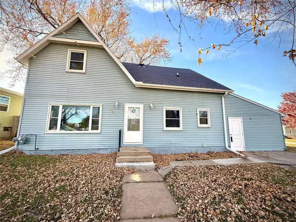 280 N 3rd Street, IA 50154