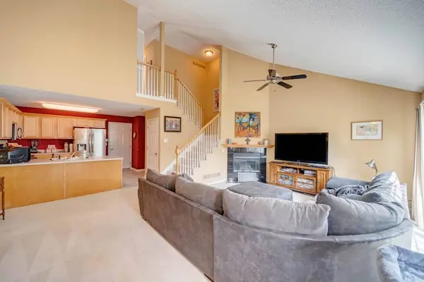 2806 Ithica Court, Altoona, IA 50009