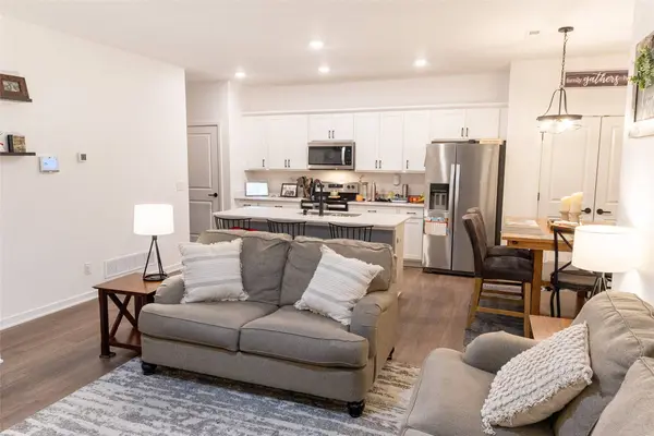 3303 NW Cedarwood Lane, Ankeny, IA 50023