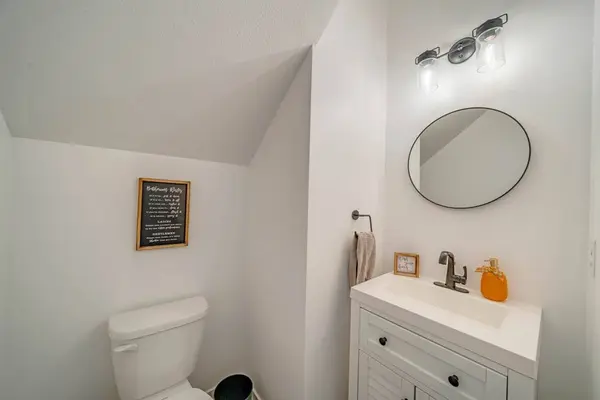 3303 NW Cedarwood Lane, Ankeny, IA 50023