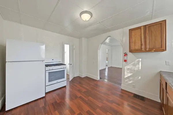 709 E 1st Avenue, Indianola, IA 50125