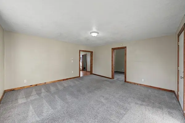 801 E 1st Avenue, Indianola, IA 50125