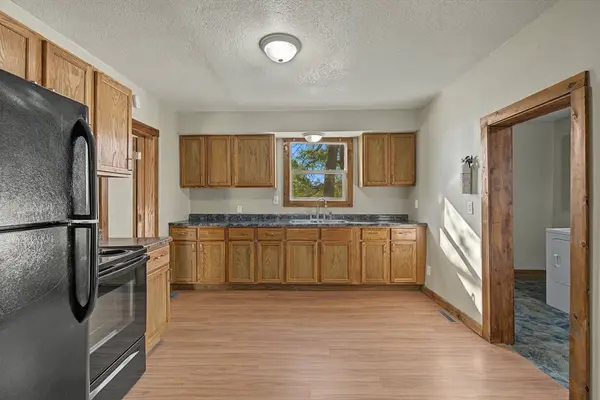 801 E 1st Avenue, Indianola, IA 50125