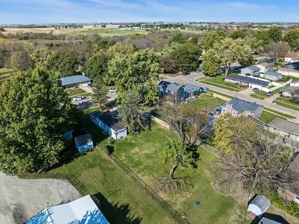 102 S Kenwood Boulevard, Indianola, IA 50125