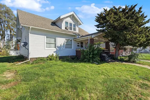 302 E Ashland Avenue, Indianola, IA 50125