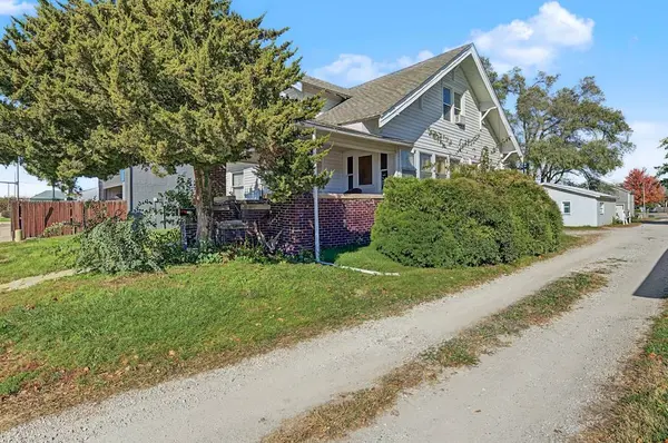 302 E Ashland Avenue, Indianola, IA 50125