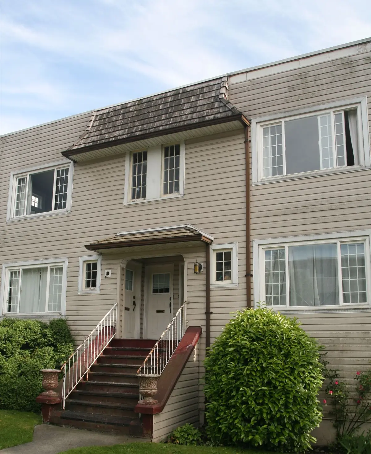 Multi-Family Bourne Avenue