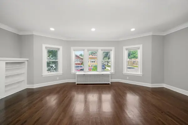 8101 S Kimbark Avenue, Chicago, IL 60619