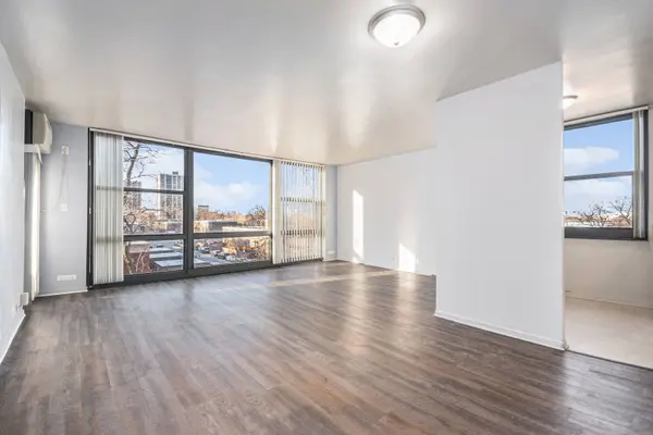 2605 S Indiana Avenue #301, Chicago, IL 60616