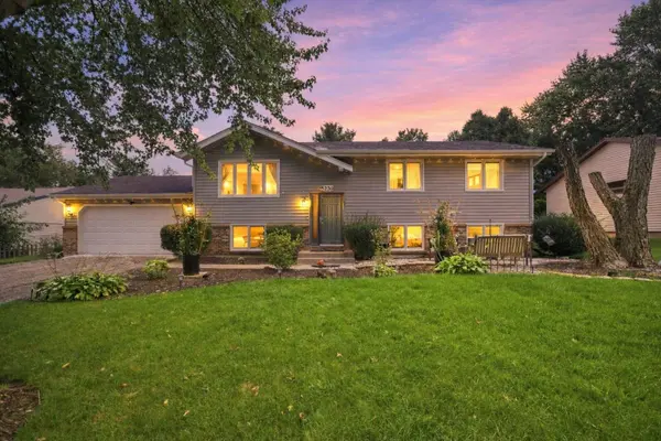 3239 Youngfield DR