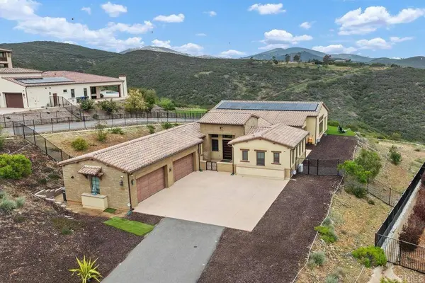 3881 Rancho Summit DR, Encinitas, CA 92024