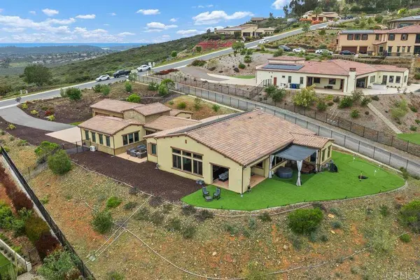 3881 Rancho Summit DR, Encinitas, CA 92024