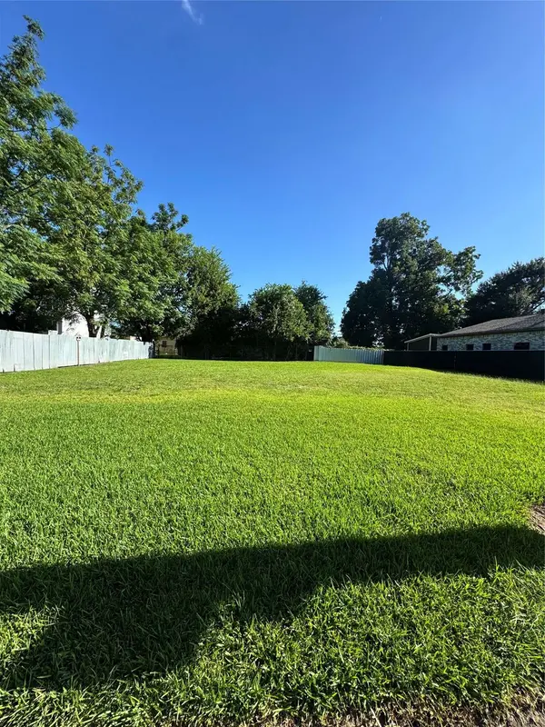 1458 E 33rd ST, Houston, TX 77022