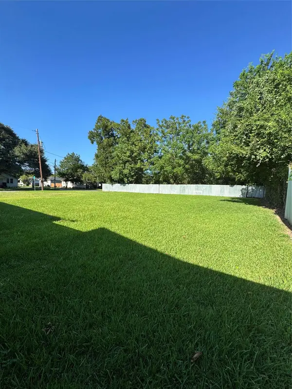1458 E 33rd ST, Houston, TX 77022