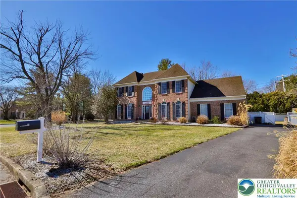 4701 Kathi DR, Hanover Twp, PA 18017