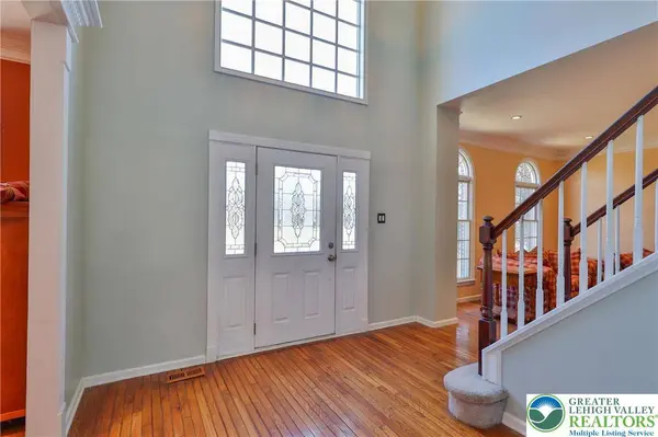 4701 Kathi DR, Hanover Twp, PA 18017