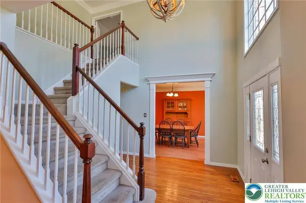 4701 Kathi DR, Hanover Twp, PA 18017