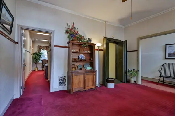 72 W Market, Bethlehem City, PA 18018