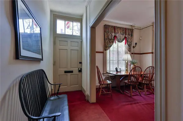 72 W Market, Bethlehem City, PA 18018