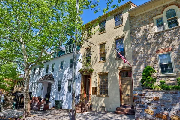 72 W Market, Bethlehem City, PA 18018