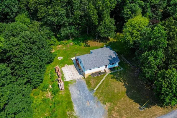 50 Mountain Top DR, Easton, PA 18042