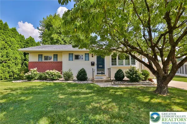 1812 Hilltop TER, Bethlehem City, PA 18018